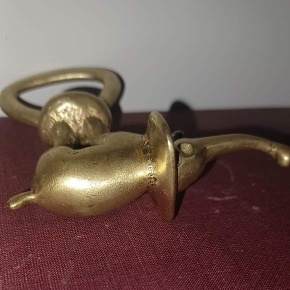 1940s Solid Brass Elephant Wine/Bottle Opener - Picture 4 of 8